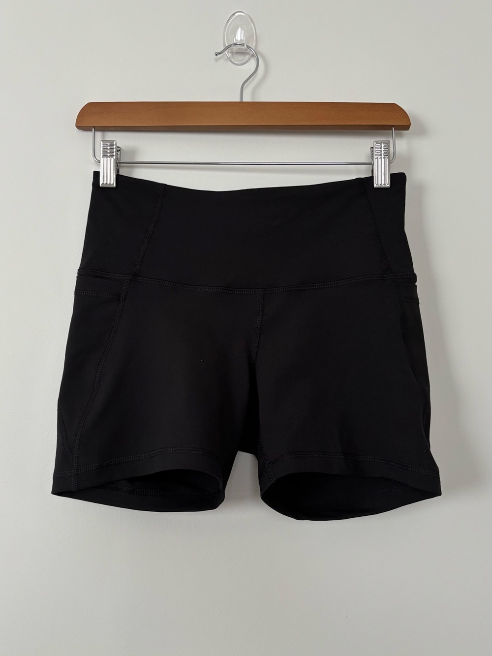 Old Navy Women’s Active PowerSoft Biker Shorts Black Side Pockets Size M Petite